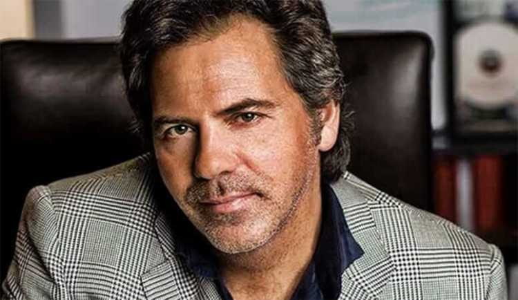 Portrait of Tom Gores